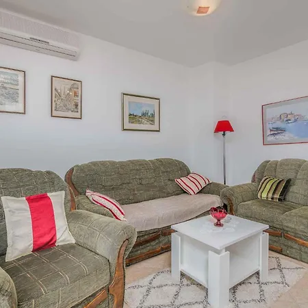 In Cizici/insel Krk 12539 * Čižići