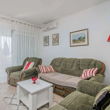 Appartamento In Cizici/insel Krk 12539 *